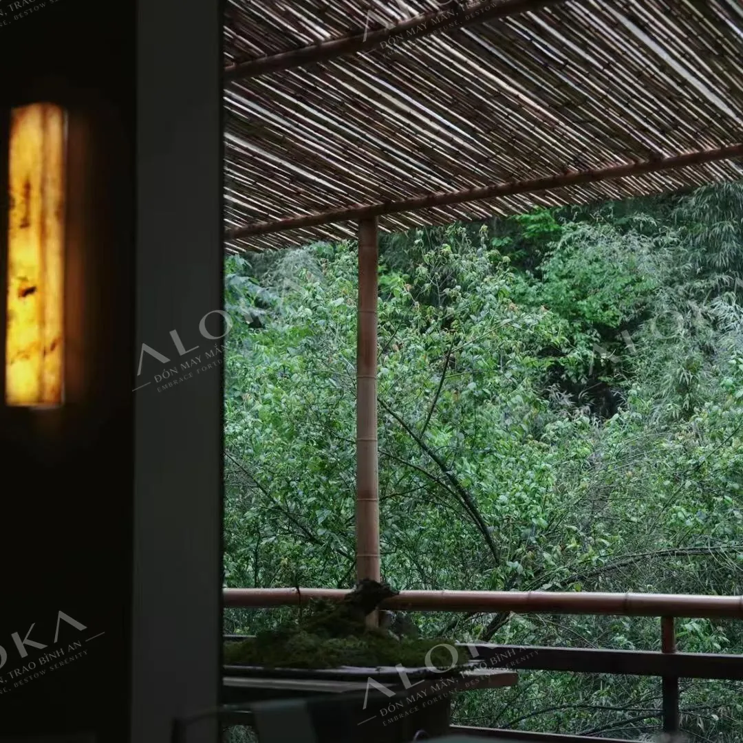 Thanh gắn tường trong không gian, khối đá năng lượng thấu quang ALOKA